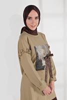 Tesettür giyim BEJ ÜÇ BOYUTLU FİYONK DETAYLI PENYE TUNİK 1655 