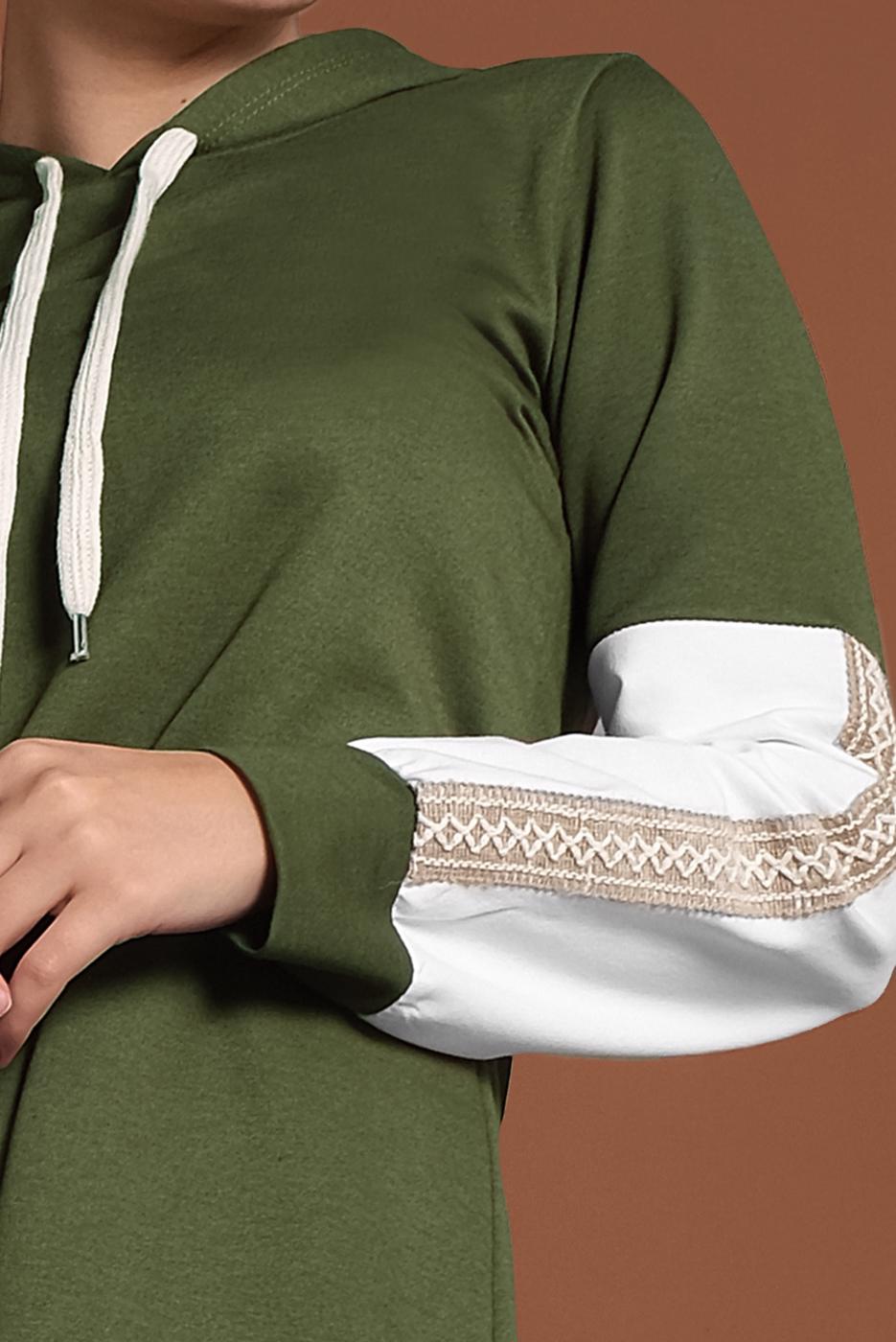 Tesettür giyim HAKİ KAPÜŞONLU NAKIŞ DETAYLI EŞOFMAN TUNİK 2655