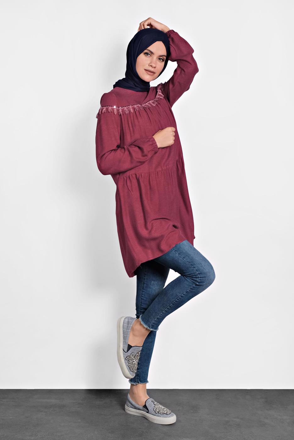 Tesettür giyim KIRMIZI ALVİNA PÜSKÜLLÜ TUNİK T 40116