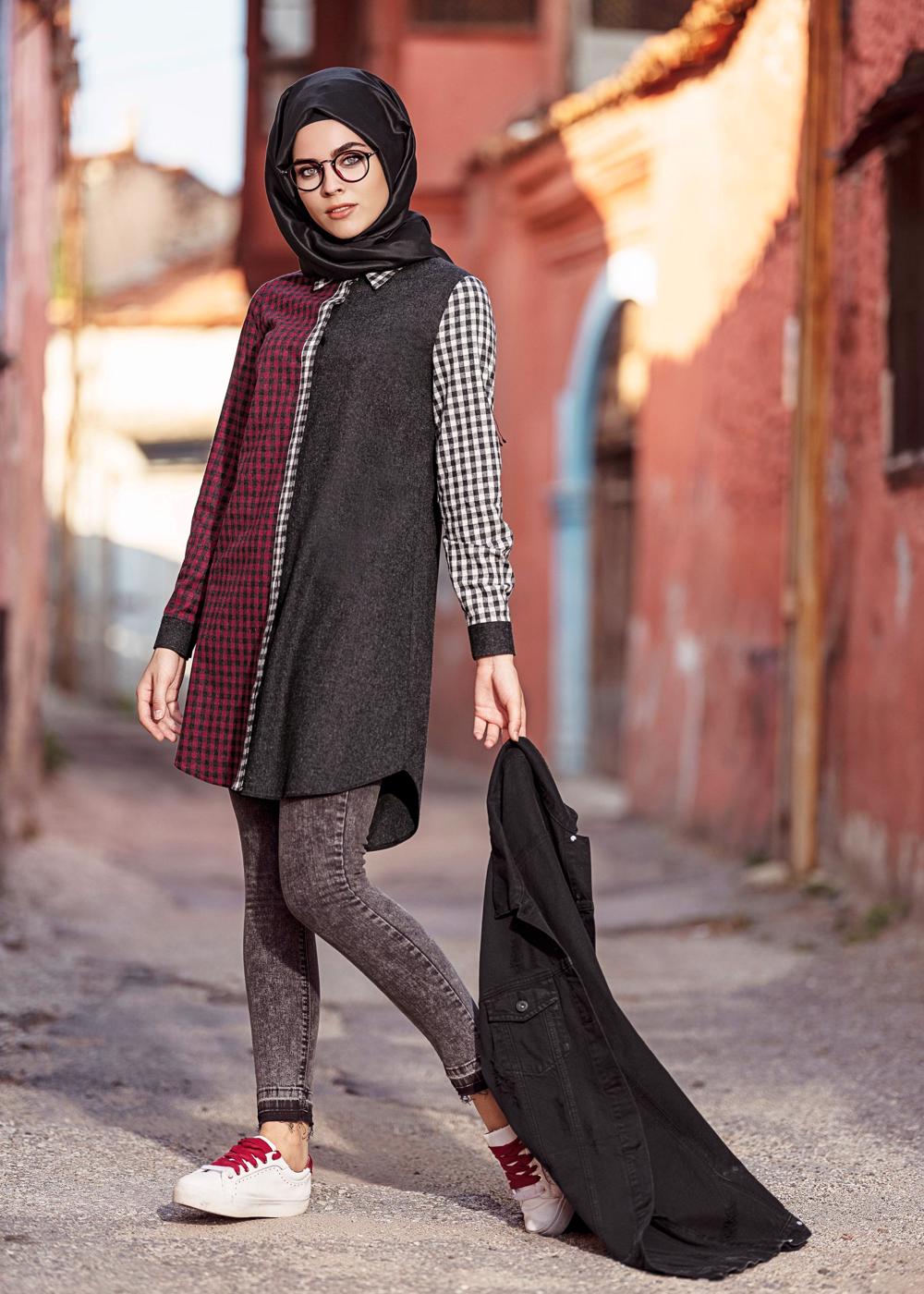 Tesettür giyim SİYAH KARE DESENLİ PAMUKLU TUNİK 4591