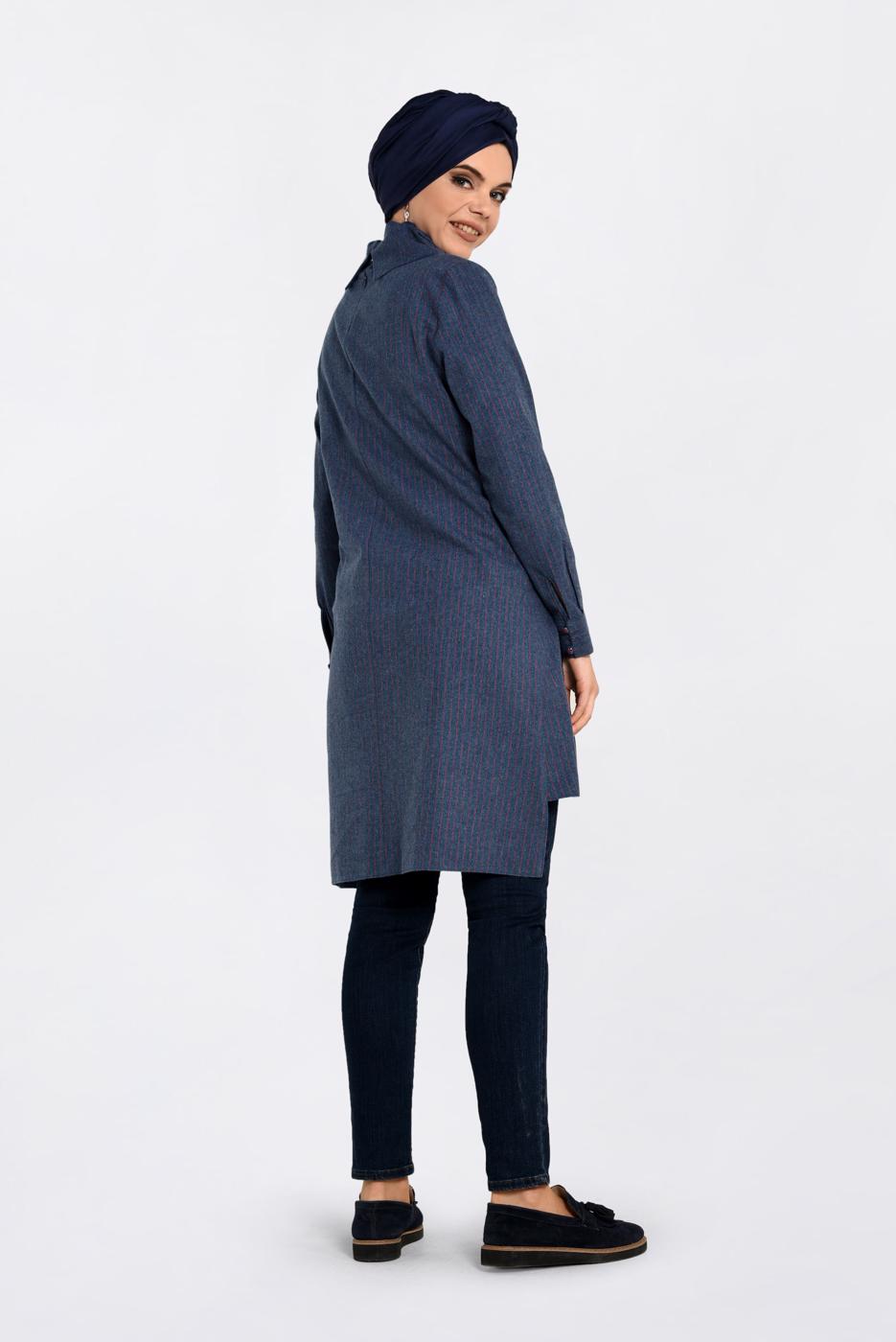 Tesettür giyim LACİVERT ALVİNA YANI YIRTMAÇLI DÖKÜMLÜ YAKA TUNİK 4624 