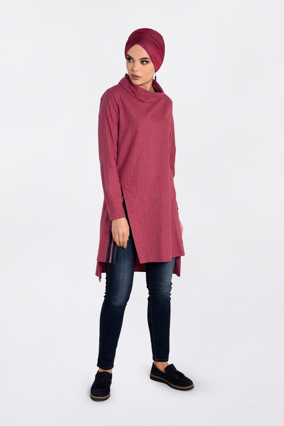 Tesettür giyim KIRMIZI ALVİNA YANI YIRTMAÇLI DÖKÜMLÜ YAKA TUNİK 4624 