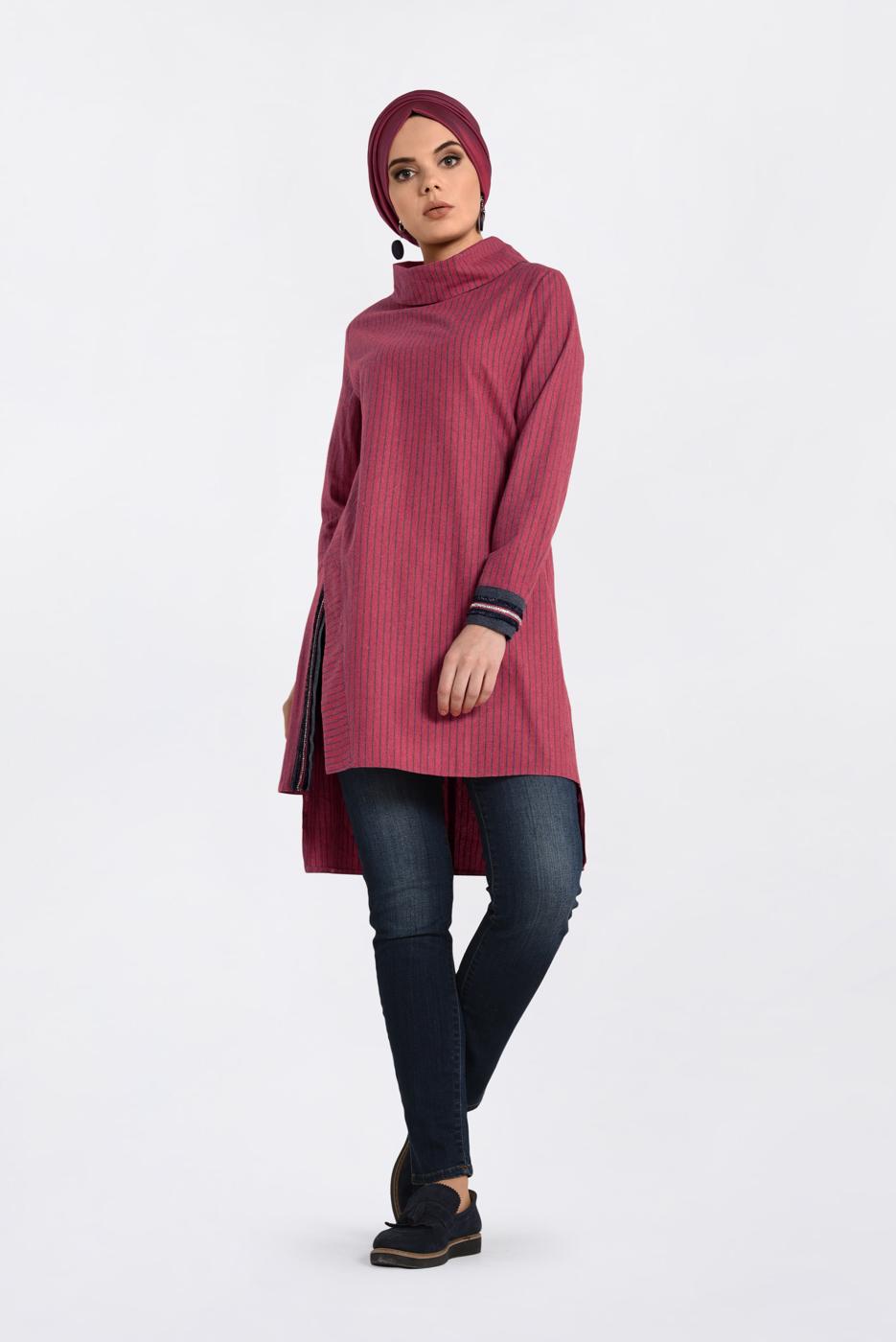 Tesettür giyim KIRMIZI ALVİNA YANI YIRTMAÇLI DÖKÜMLÜ YAKA TUNİK 4624 