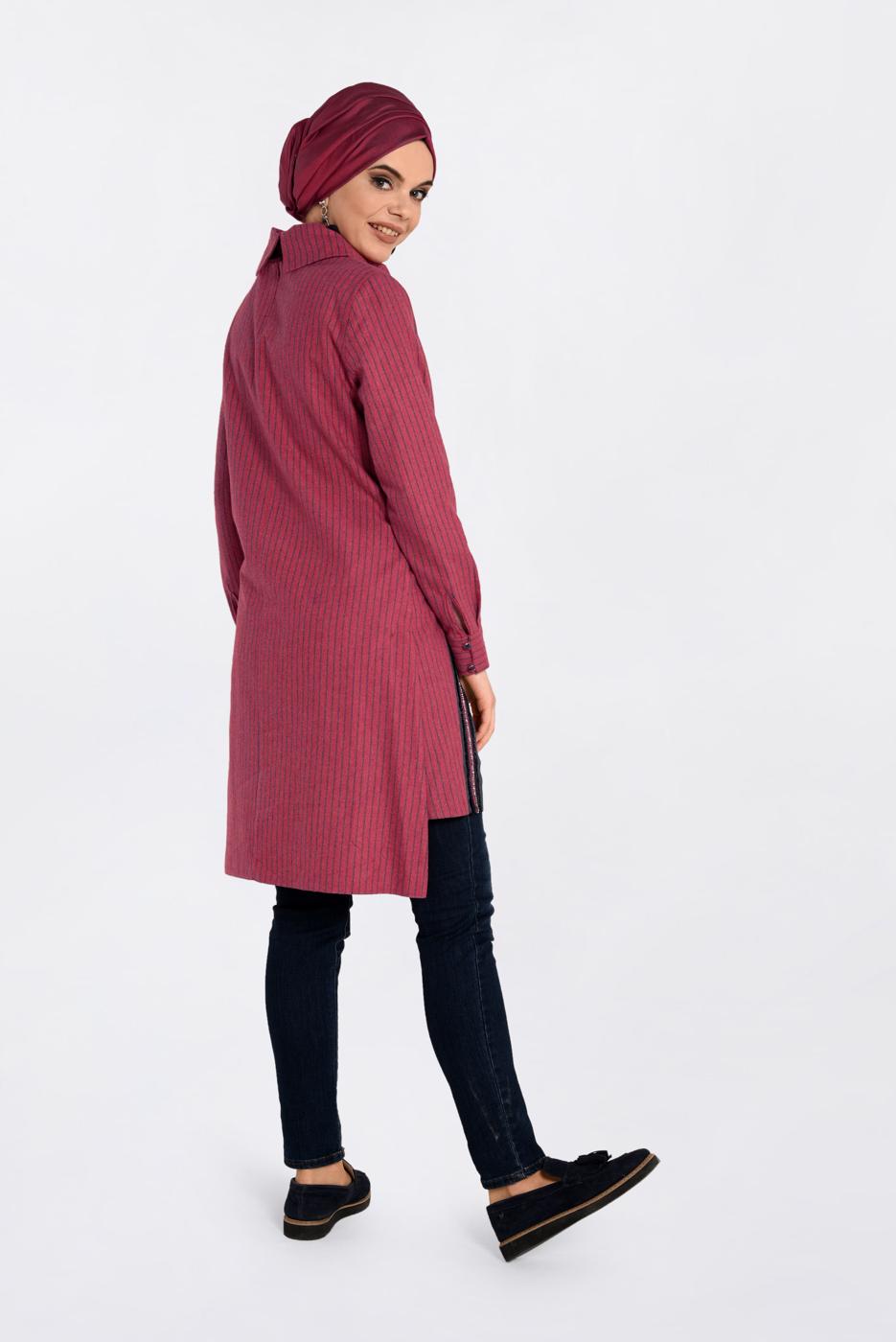 Tesettür giyim KIRMIZI ALVİNA YANI YIRTMAÇLI DÖKÜMLÜ YAKA TUNİK 4624 