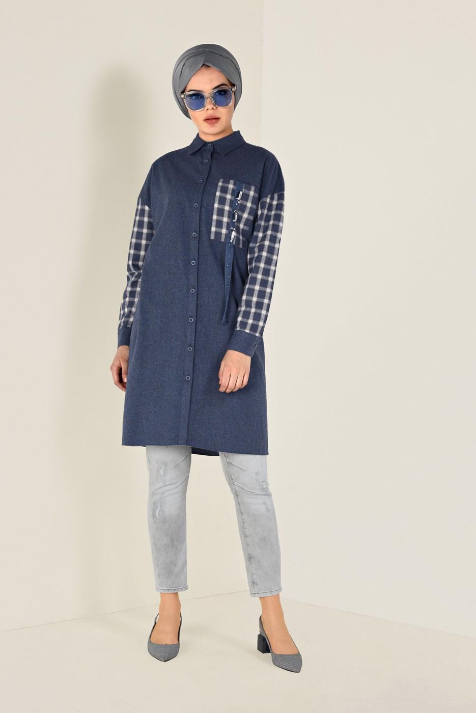 Tesettür giyim LACİVERT DÜĞMELİ KARE DESEN DETAYLI TUNİK 4633