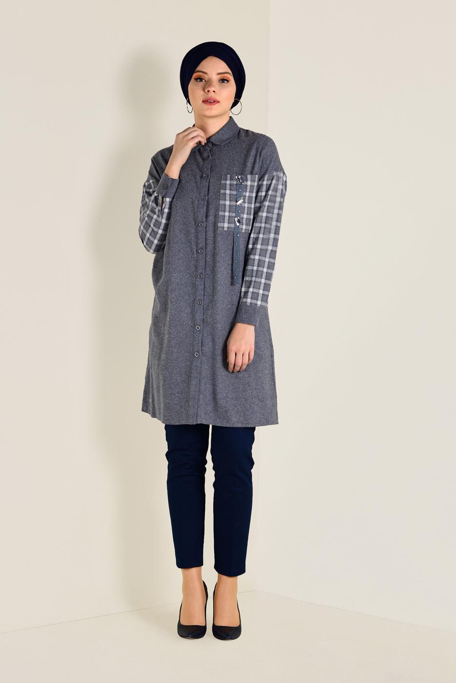 Tesettür giyim LACİVERT DÜĞMELİ KARE DESEN DETAYLI TUNİK 4633