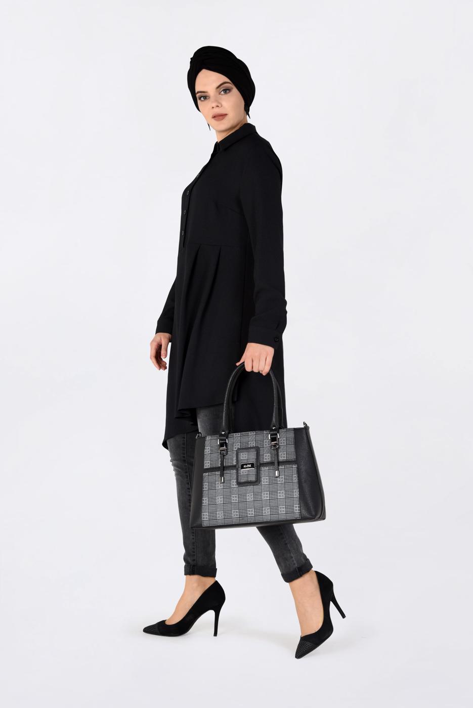 Tesettür giyim SİYAH ASİMETRİK KESİM PİLE DETAYLI TUNİK 4706