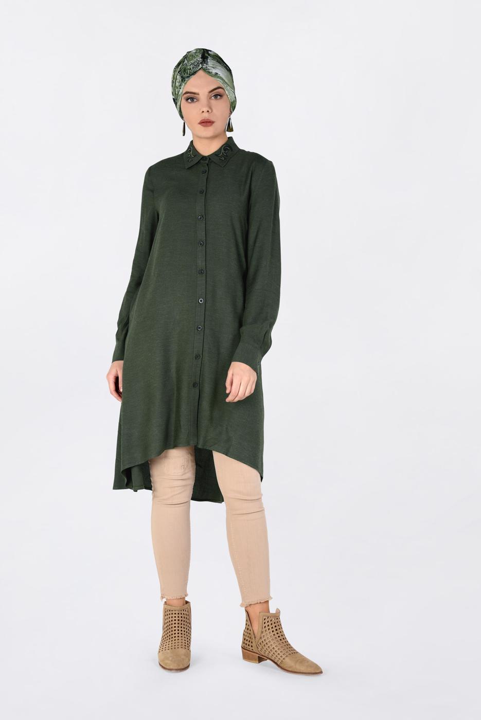 Tesettür giyim HAKİ NAKIŞ DETAYLI DÜĞMELİ TUNİK 4720