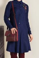 Tesettür giyim LACİVERT İŞLEME DETAYLI DÜĞMELİ TUNİK 4737