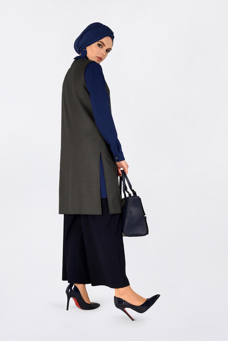 Tesettür giyim LACİVERT ASİMETRİK KESİM PÖTİKARE DESENLİ İKİLİ TUNİK 4756