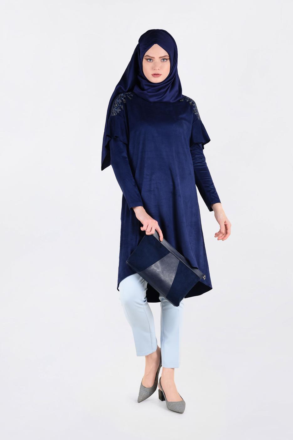 Tesettür giyim LACİVERT OMUZLARI NAKIŞLI VOLANLI TUNİK 4777 