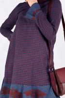 Tesettür giyim LACİVERT PÖTİKARE DESENLİ ETEK UCU VOLANLI VE İŞLEMELİ TUNİK 4793