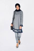 Tesettür giyim LACİVERT PÖTİKARE DESENLİ ETEK UCU VOLANLI VE İŞLEMELİ TUNİK 4793