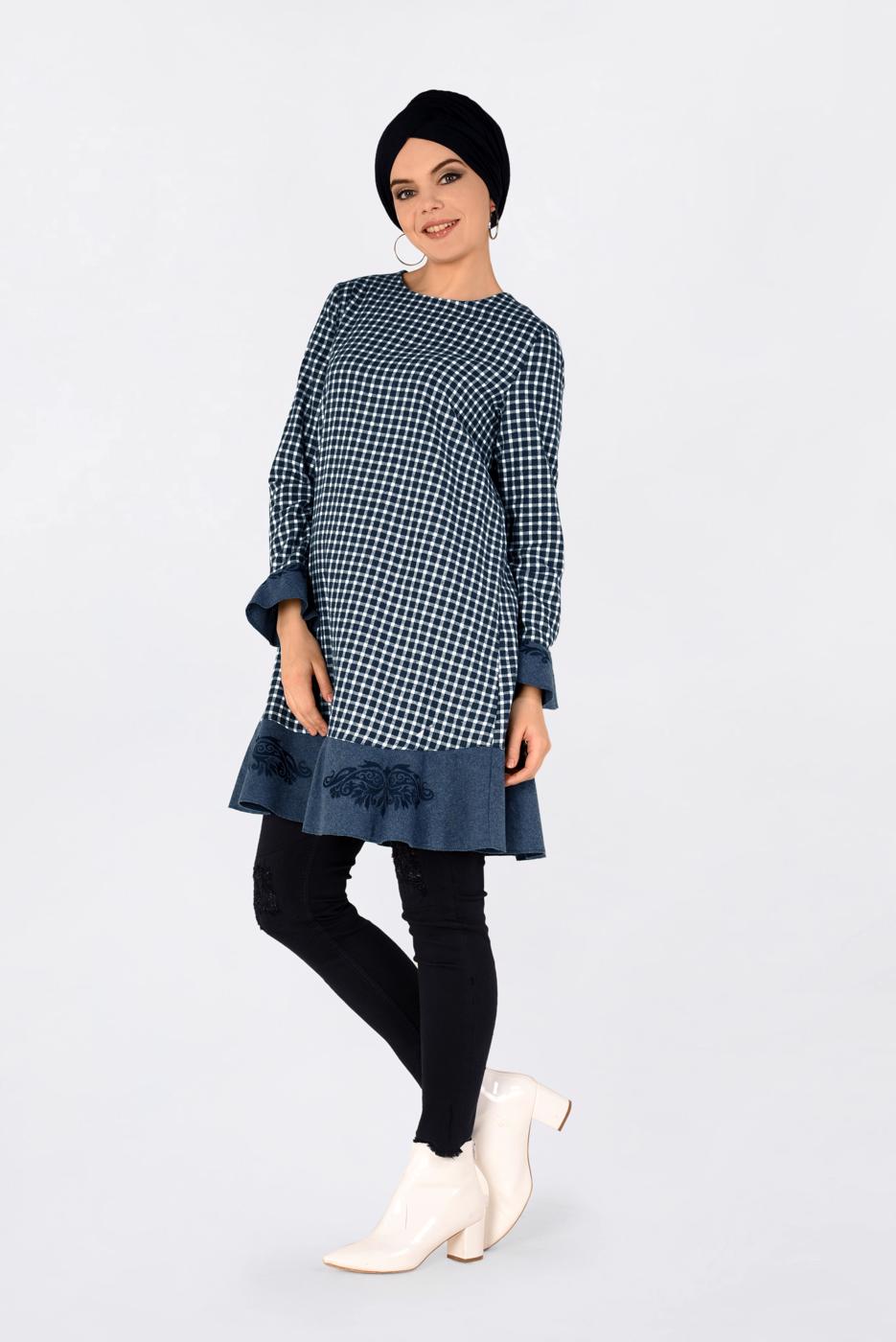 Tesettür giyim KREM PÖTİKARE DESENLİ ETEK UCU VOLANLI VE İŞLEMELİ TUNİK 4793