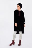 Tesettür giyim SİYAH NAKIŞLI KADİFE TUNİK 4794 