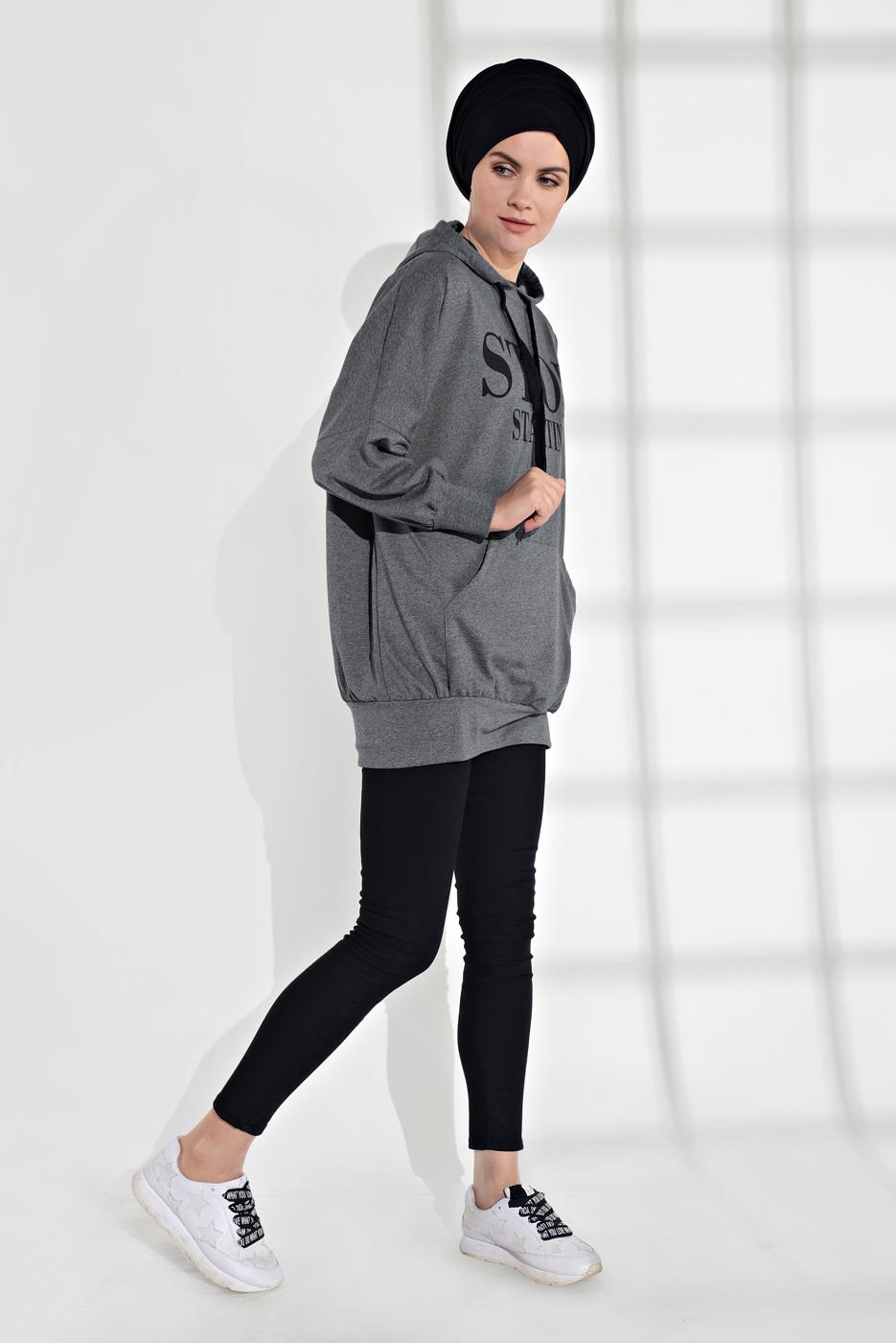 Tesettür giyim GRİ YAZI BASKILI CEPLİ EŞOFMAN TUNİK 6102