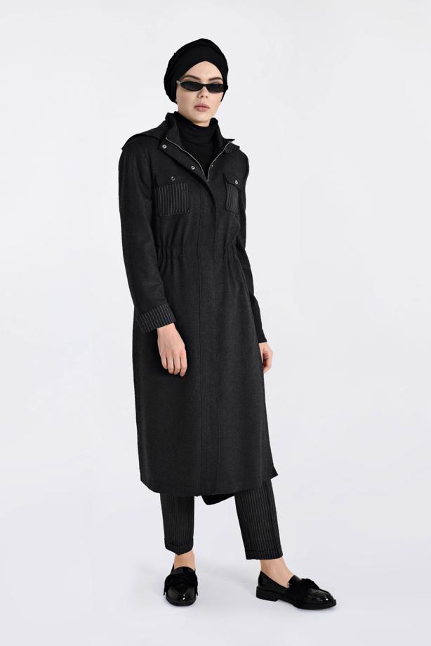 Vêtements hijab NOIR IMPERMÉABLE À BOUTONÉ CACHÉ AVEC CAPUCHE 1334 - TRENDTESETTÜR