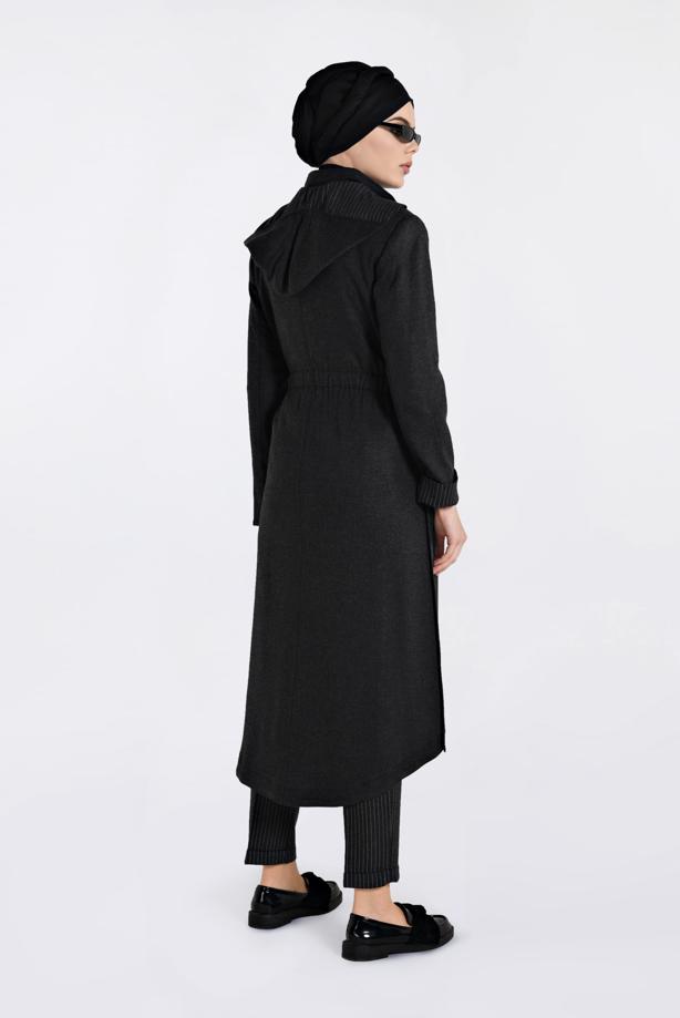 Vêtements hijab NOIR IMPERMÉABLE À BOUTONÉ CACHÉ AVEC CAPUCHE 1334 - TRENDTESETTÜR