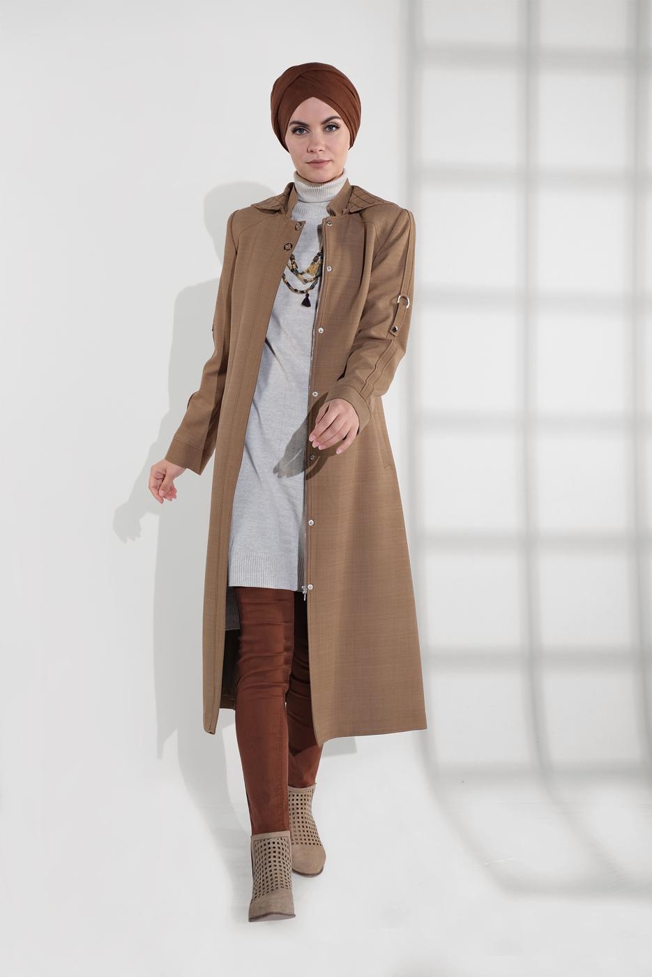 Tesettür giyim BEJ KAPÜŞONLU  FERMUAR VE ÇITÇIT DETAYLI TRENÇKOT 1337 