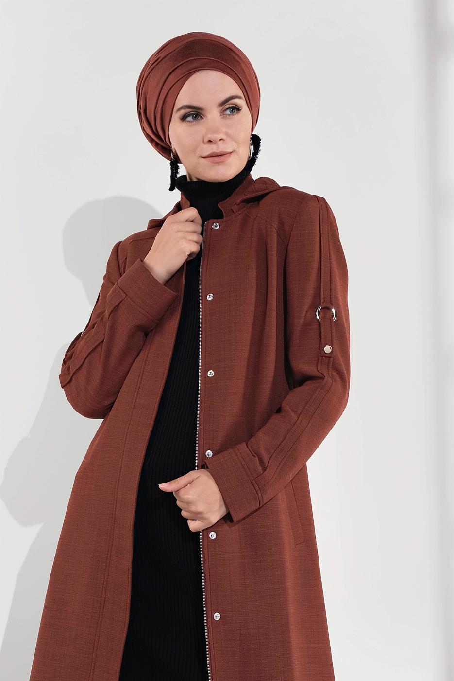 Tesettür giyim KAHVE KAPÜŞONLU  FERMUAR VE ÇITÇIT DETAYLI TRENÇKOT 1337 