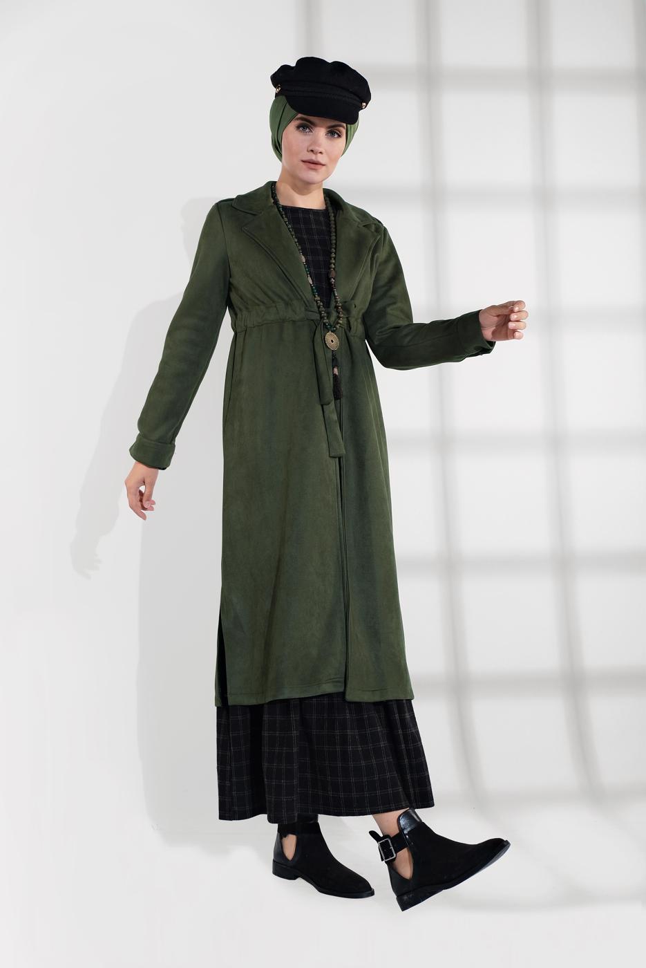 Tesettür giyim HAKİ BELİ BÜZGÜLÜ BAĞCIKLI SÜET TRENCKOT 2758 