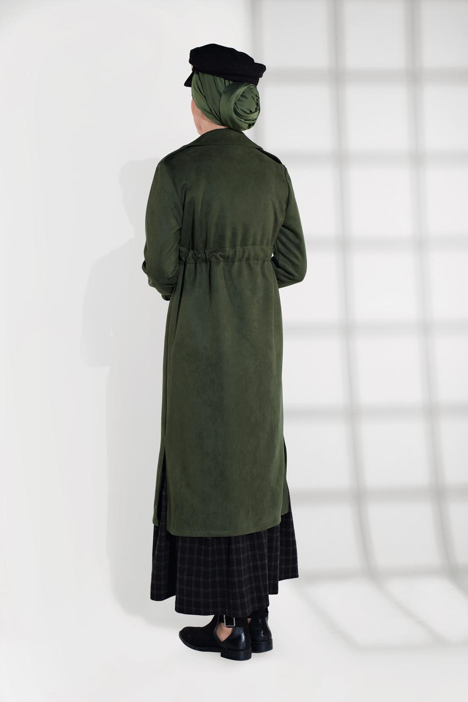 Tesettür giyim HAKİ BELİ BÜZGÜLÜ BAĞCIKLI SÜET TRENCKOT 2758 