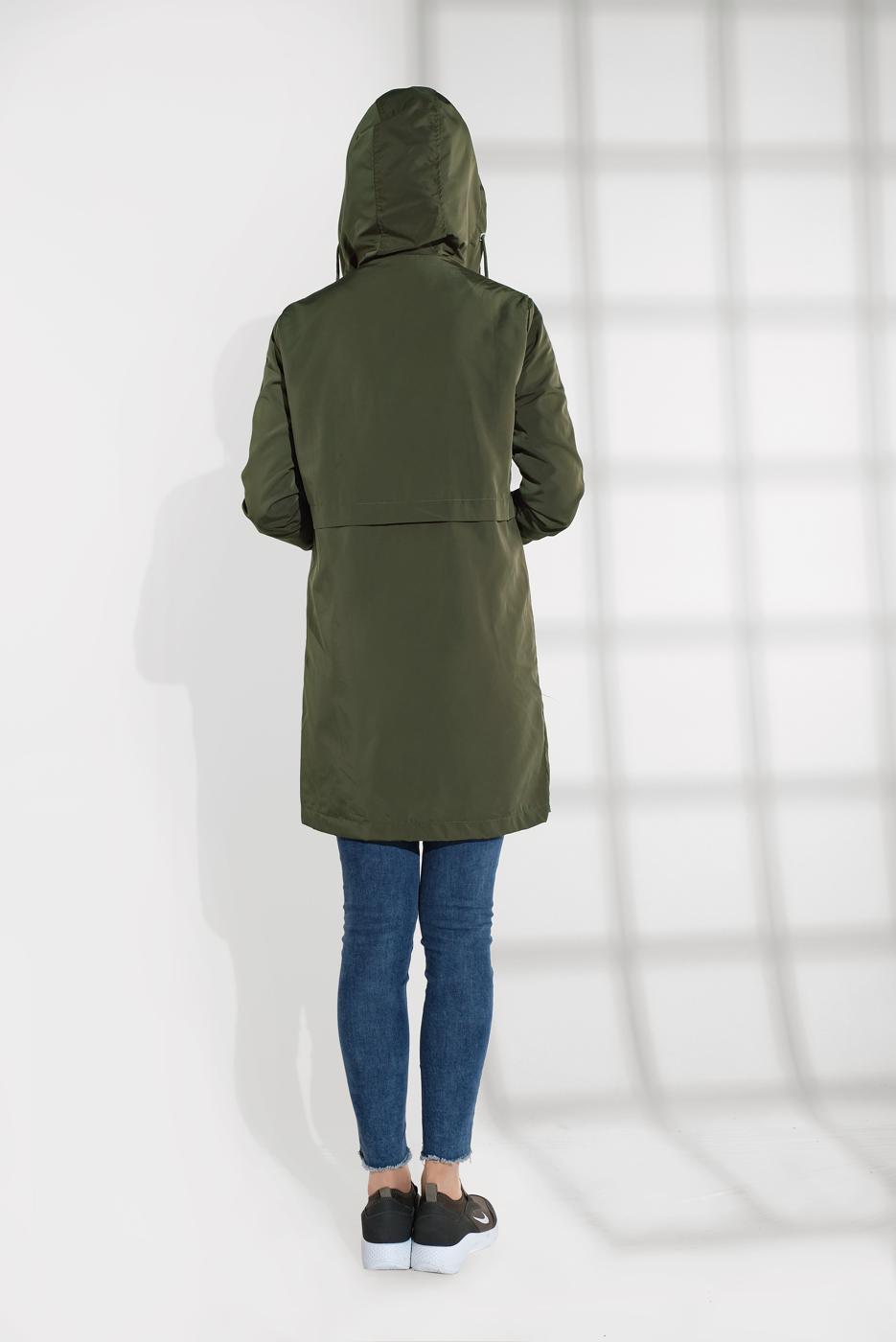 Tesettür giyim HAKİ KOLLARI ŞERİT DETAYLI KAPÜŞONLU TRENÇKOT 3608 