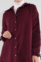 Tesettür giyim BORDO KUŞGÖZÜ DÜĞMELİ FİTİLLİ KADİFE TRENÇKOT 4004 