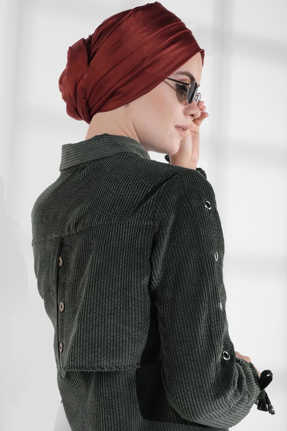 Tesettür giyim HAKİ KUŞGÖZÜ DÜĞMELİ FİTİLLİ KADİFE TRENÇKOT 4004 