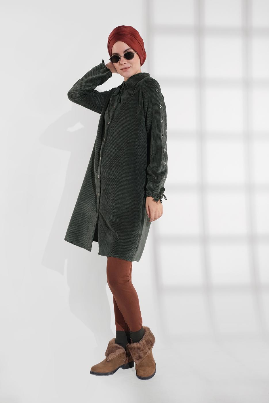 Tesettür giyim HAKİ KUŞGÖZÜ DÜĞMELİ FİTİLLİ KADİFE TRENÇKOT 4004 