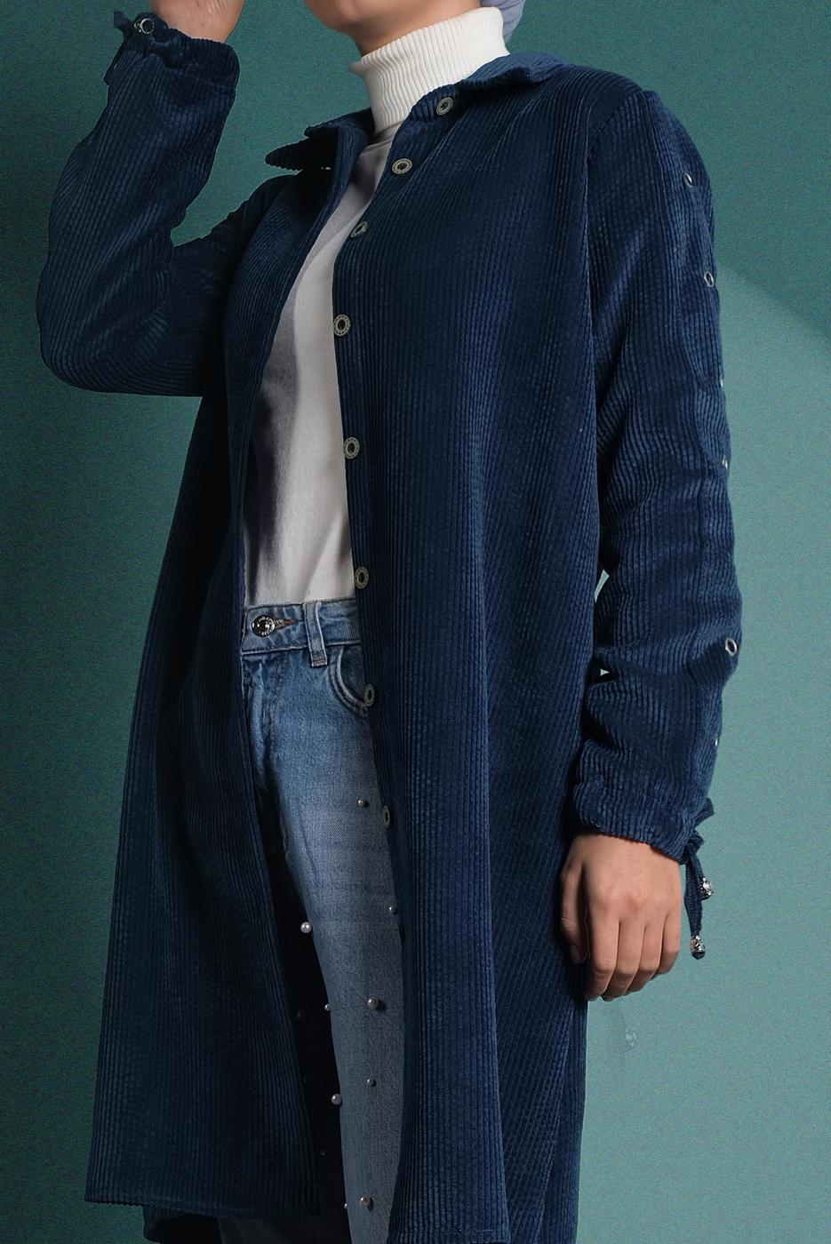 Tesettür giyim MAVİ KUŞGÖZÜ DÜĞMELİ FİTİLLİ KADİFE TRENÇKOT 4004 