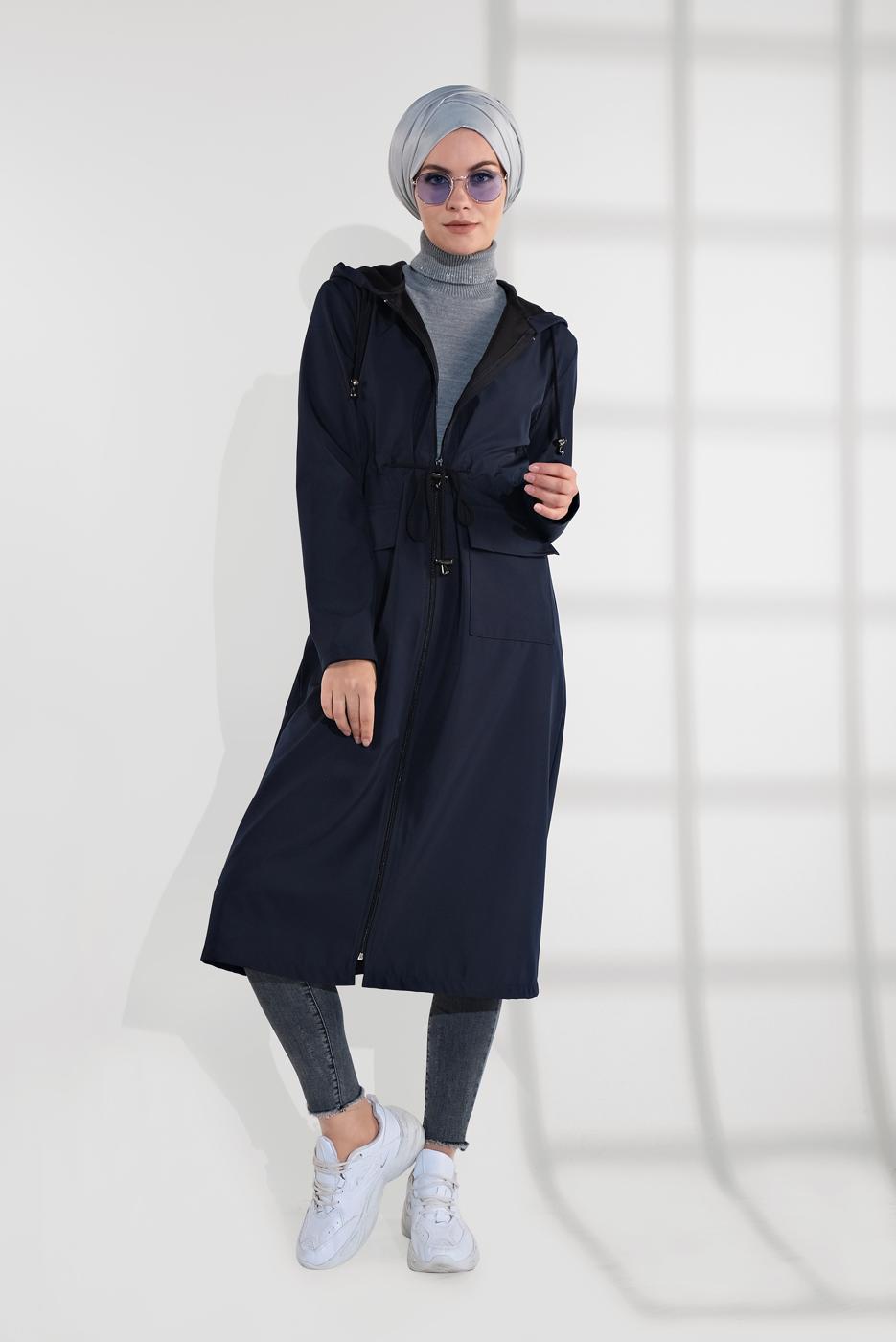 Tesettür giyim LACİVERT BELDEN BAĞCIKLI KAPÜŞONLU FERMUARLI TRENÇKOT 4205