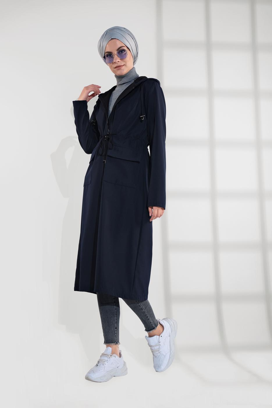 Tesettür giyim LACİVERT BELDEN BAĞCIKLI KAPÜŞONLU FERMUARLI TRENÇKOT 4205