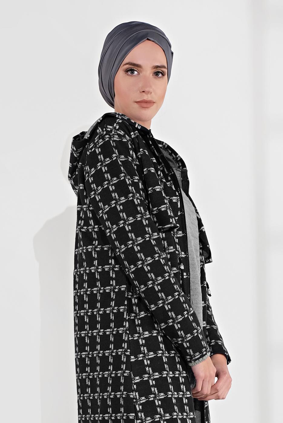 Tesettür giyim SİYAH BELİ BAĞCIKLI KAPÜŞONLU ÖRME EKOSE TRENÇKOT 4355 