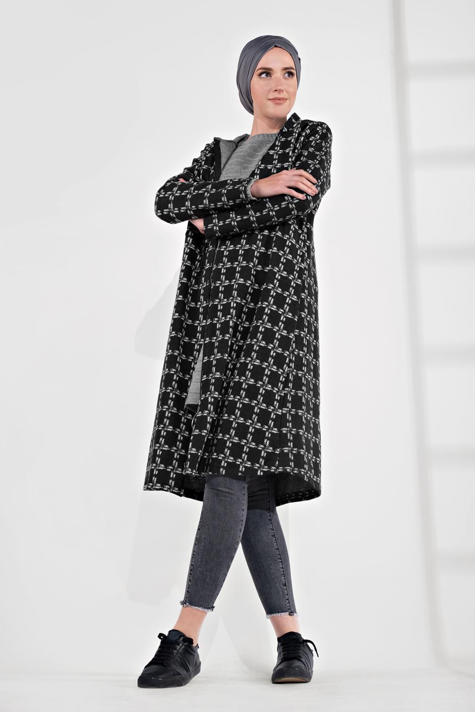 Tesettür giyim SİYAH BELİ BAĞCIKLI KAPÜŞONLU ÖRME EKOSE TRENÇKOT 4355 