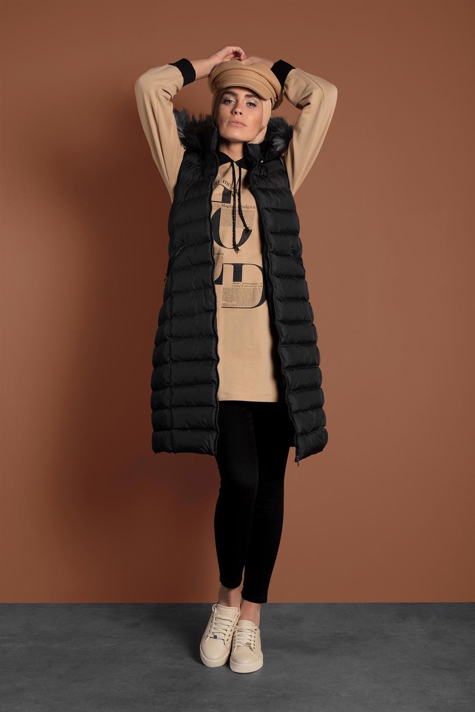 Tesettür giyim SİYAH KAPÜŞONLU ŞİŞME YELEK 0007