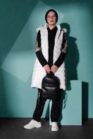 Tesettür giyim BEYAZ KAPÜŞONLU ŞİŞME YELEK 0007