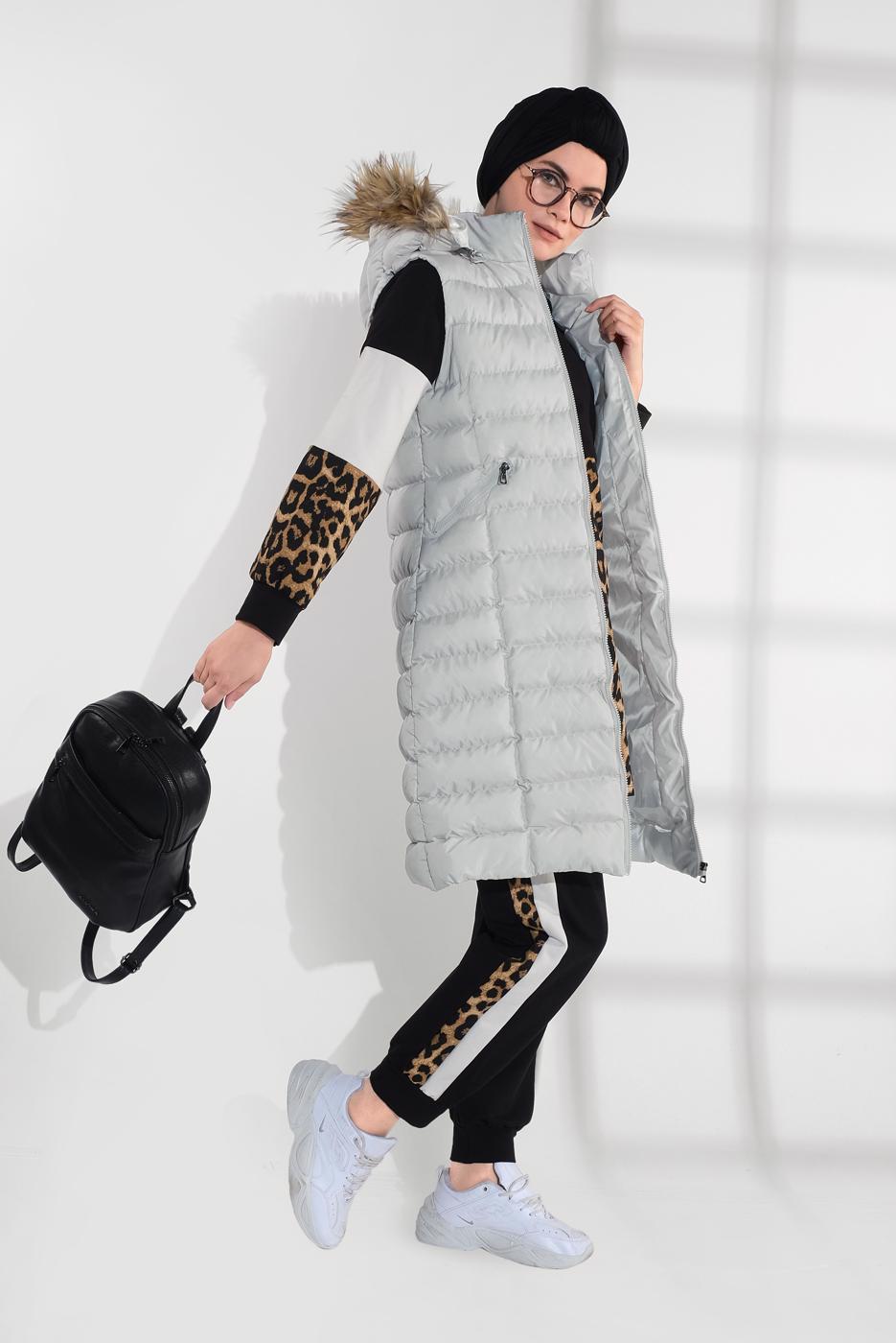 Tesettür giyim GRİ KAPÜŞONLU ŞİŞME YELEK 0007