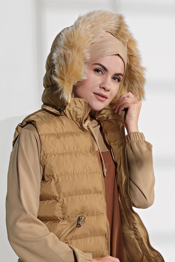 Tesettür giyim  KAPÜŞONLU ŞİŞME YELEK 0007 - TRENDTESETTÜR