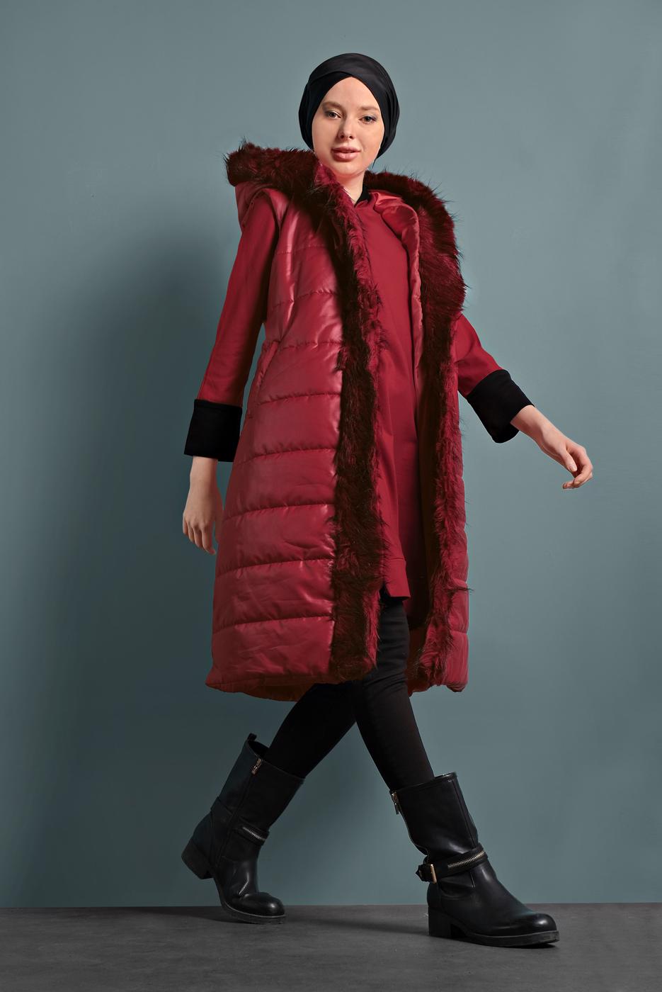 Tesettür giyim KIRMIZI KÜRK DETAYLI ŞİŞME YELEK 0127