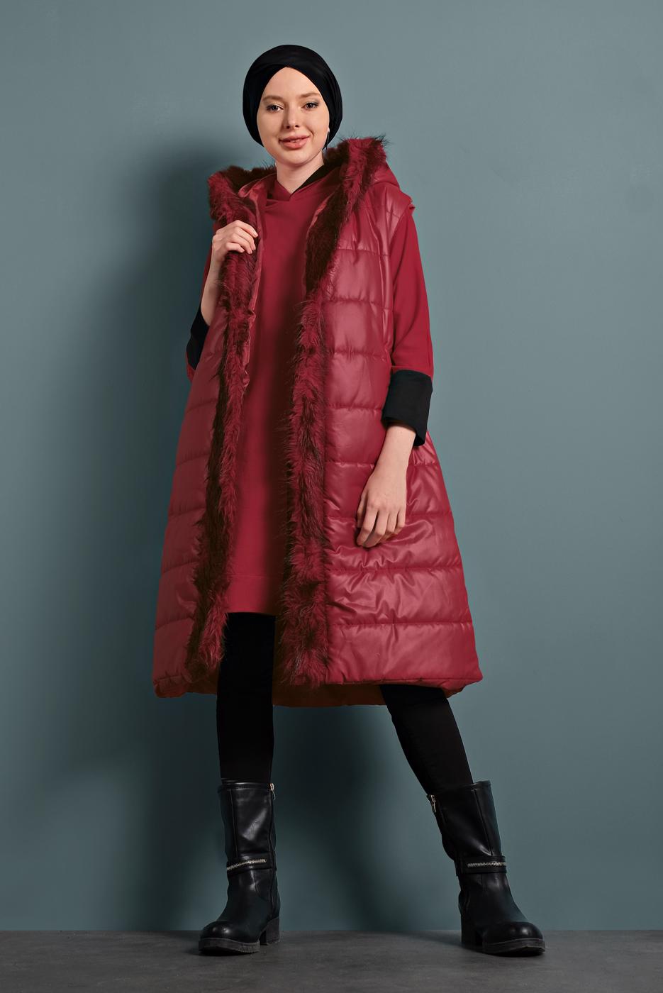 Tesettür giyim KIRMIZI KÜRK DETAYLI ŞİŞME YELEK 0127