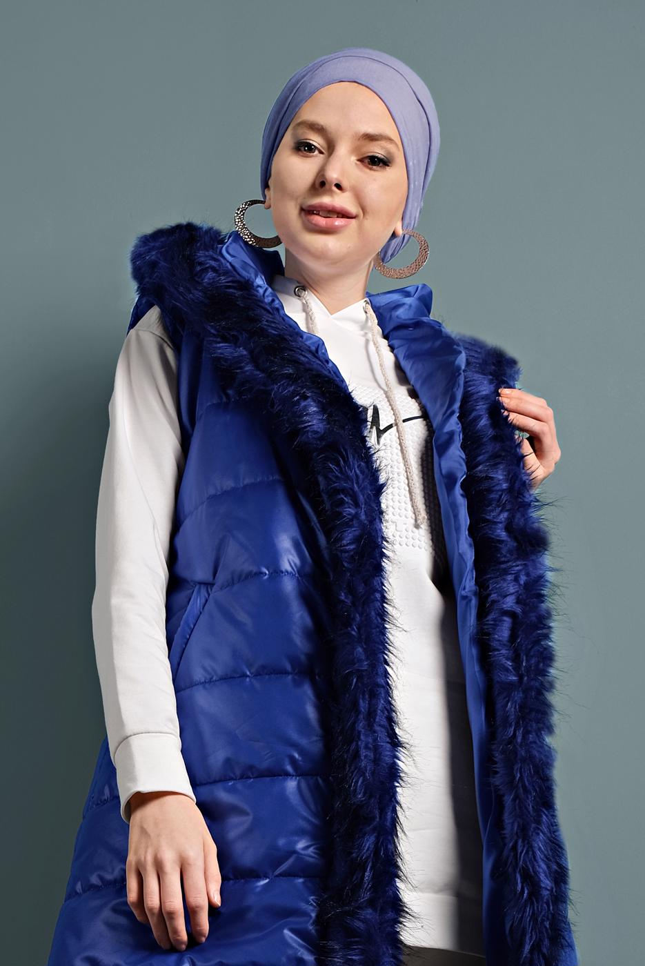 Tesettür giyim LACİVERT KÜRK DETAYLI ŞİŞME YELEK 0127