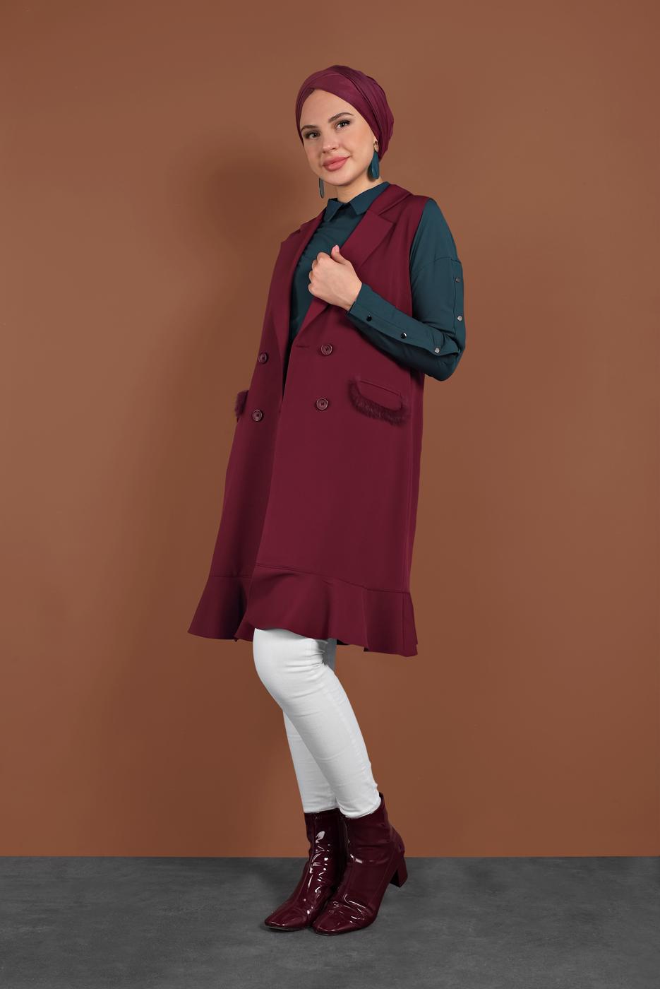 Tesettür giyim BORDO ALVİNA CEPLERİ TÜY DETAYLI DÜĞMELİ YELEK 4579