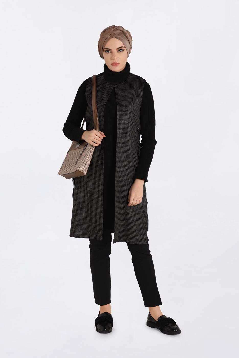 Tesettür giyim SİYAH ALVİNA YANDAN BAĞCIKLI KUŞGÖZLÜ YELEK 4809