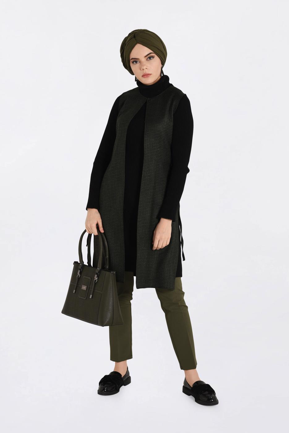 Tesettür giyim SİYAH ALVİNA YANDAN BAĞCIKLI KUŞGÖZLÜ YELEK 4809