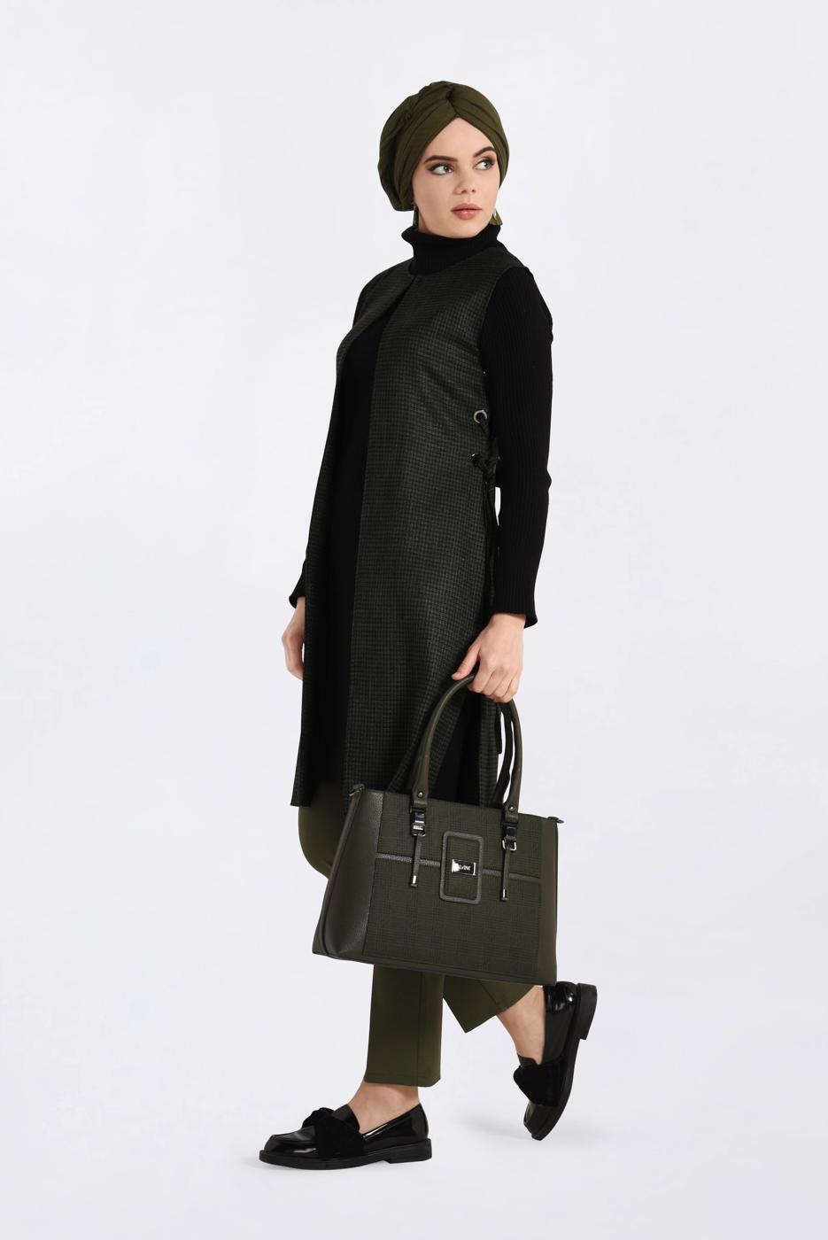 Tesettür giyim SİYAH ALVİNA YANDAN BAĞCIKLI KUŞGÖZLÜ YELEK 4809