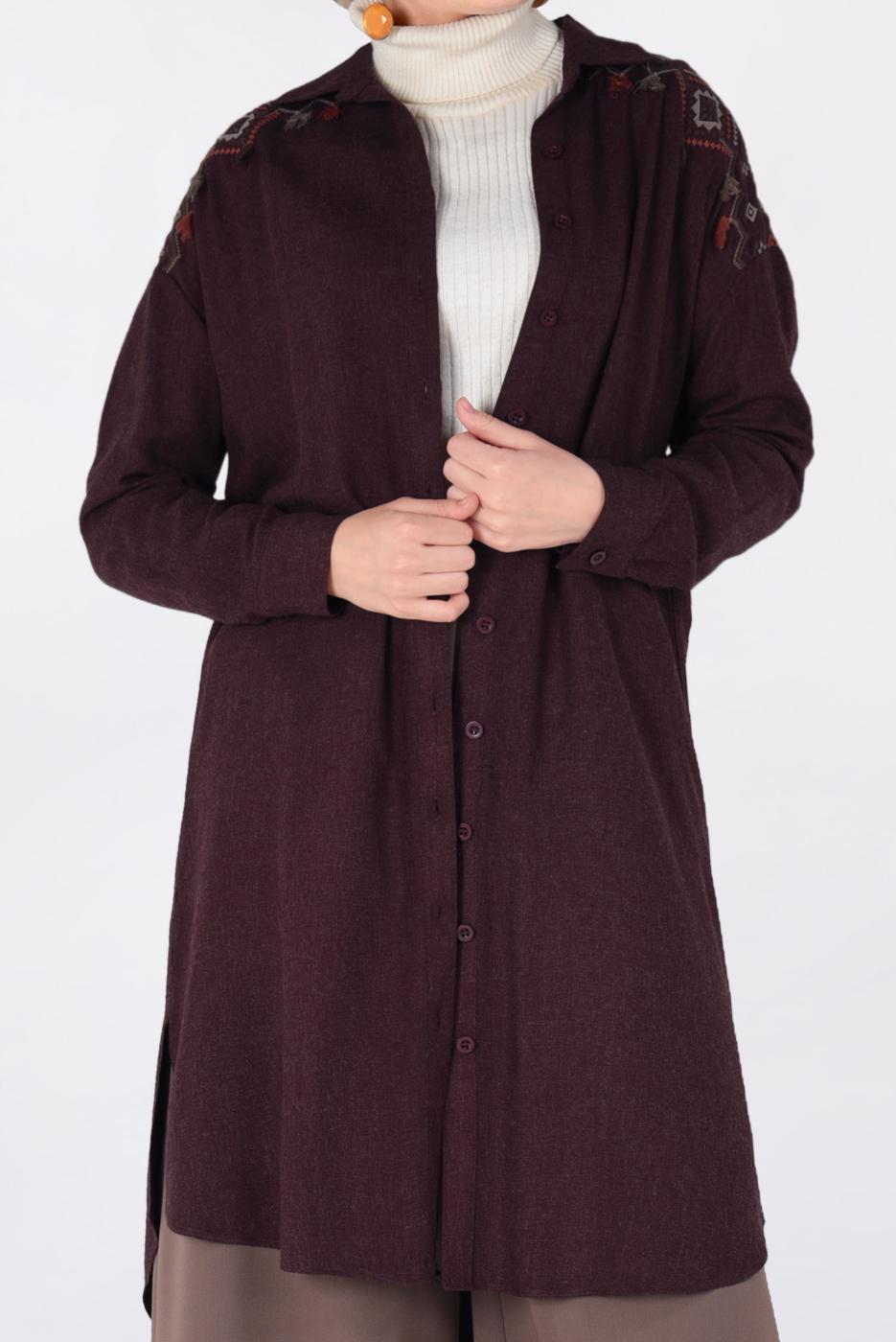 Tesettür giyim BORDO OMUZLARI NAKIŞLI YANLARI YIRTMAÇLI TUNİK 4760 