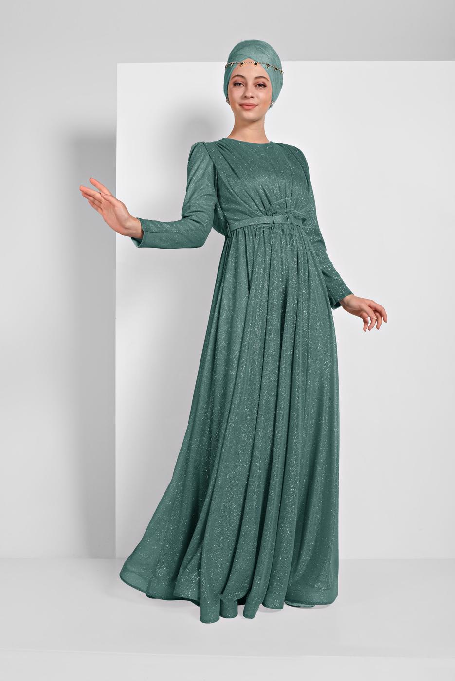 Tesettür giyim YEŞİL ETEK UCU VOLANLI KEMERLİ SİMLİ ABİYE ELBİSE 001100