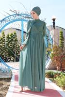 Tesettür giyim YEŞİL PİLİSELİ SİMLİ ABİYE ELBİSE 9910