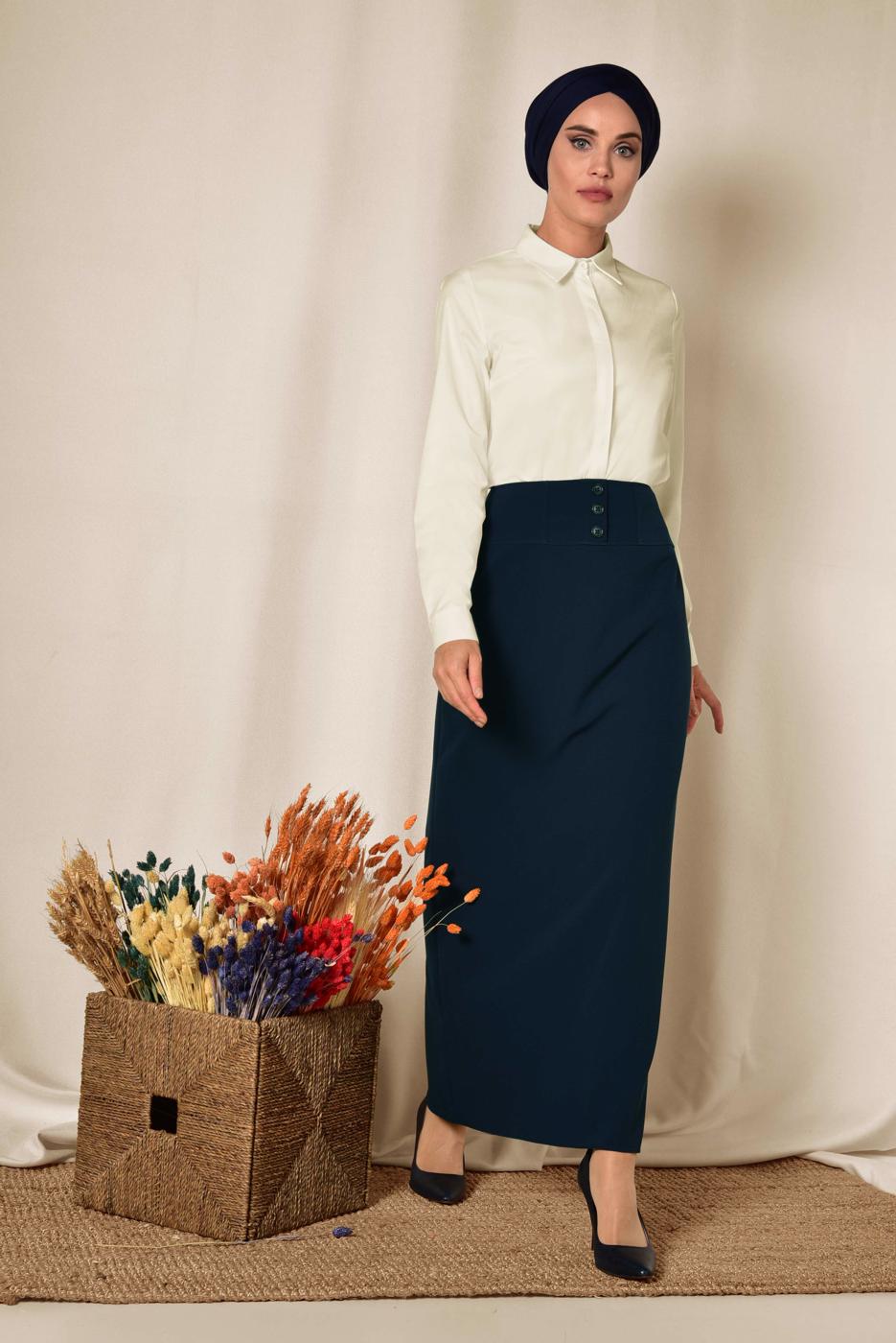 Tesettür giyim KREM ALVİNA GİZLİ DÜĞMELİ KLASİK BLUZ 4093